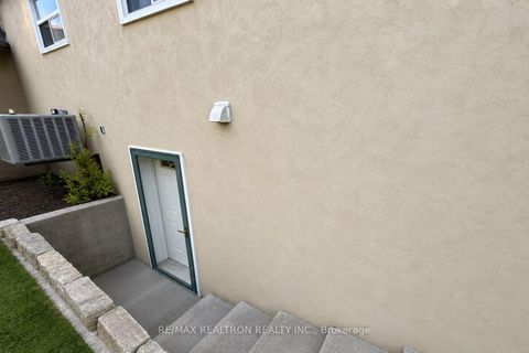 Photo 24 at 20 Redwing Place, Don Mills, Toronto