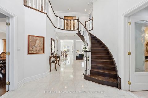 Photo 5 at 11 Sorrento Drive, North Richvale, Richmond Hill