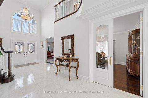 Photo 7 at 11 Sorrento Drive, North Richvale, Richmond Hill