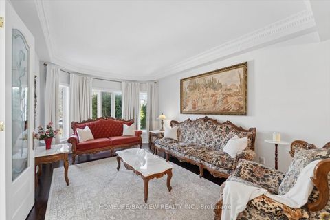 Photo 9 at 11 Sorrento Drive, North Richvale, Richmond Hill