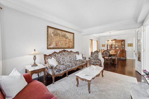 Photo 10 at 11 Sorrento Drive, North Richvale, Richmond Hill