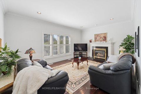 Photo 20 at 11 Sorrento Drive, North Richvale, Richmond Hill