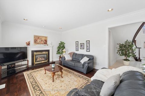 Photo 21 at 11 Sorrento Drive, North Richvale, Richmond Hill