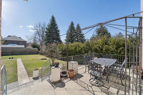 Photo 40 at 11 Sorrento Drive, North Richvale, Richmond Hill