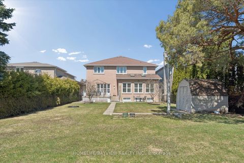 Photo 43 at 11 Sorrento Drive, North Richvale, Richmond Hill