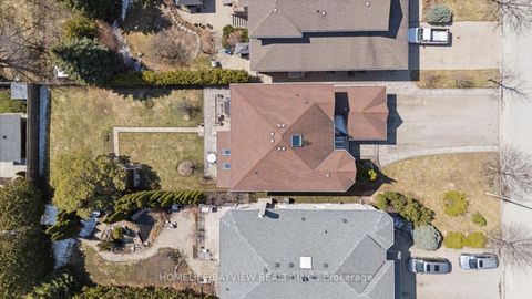 Photo 44 at 11 Sorrento Drive, North Richvale, Richmond Hill