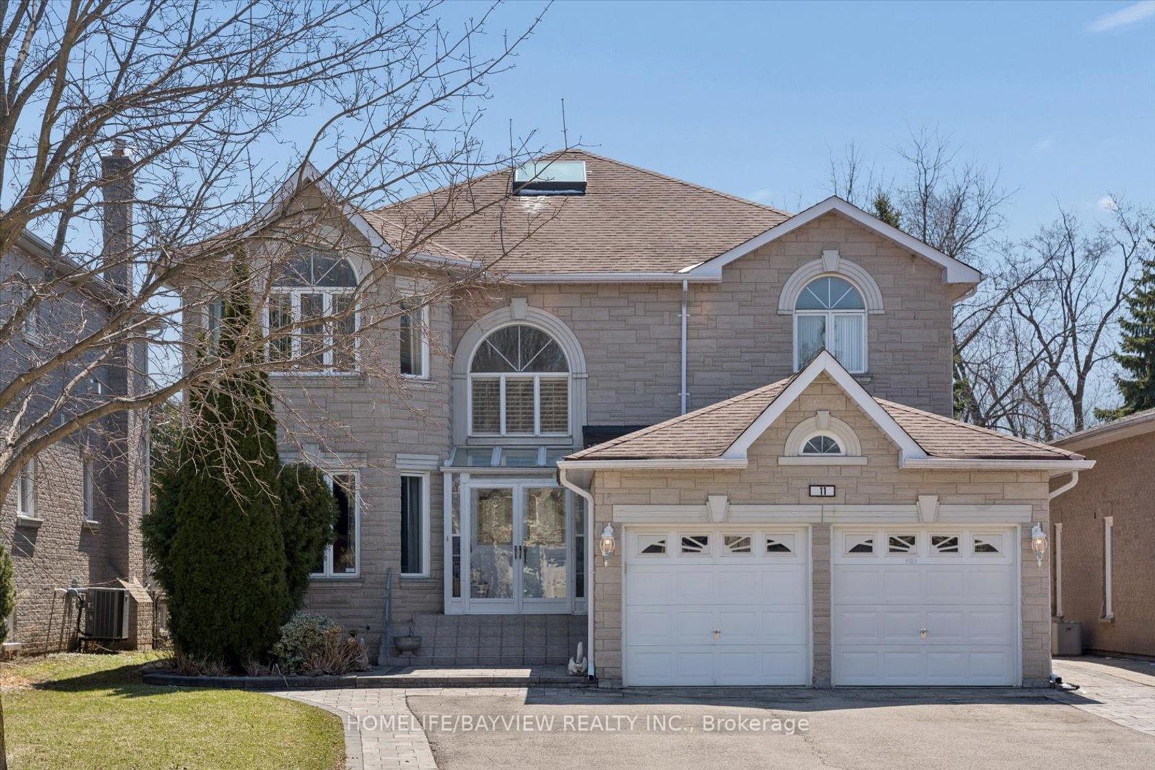 11 Sorrento Drive, North Richvale, Richmond Hill photo number 2