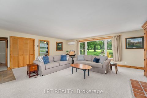 Photo 10 at 101 Hedge Road, Sutton & Jackson's Point, Georgina
