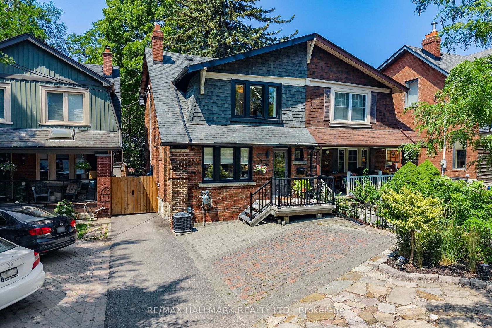 26 Main Street, Danforth, Toronto photo 4