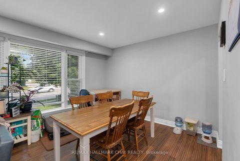 Photo 4 at 254 St Vincent Street, Wellington, Barrie