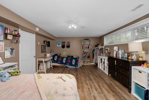 Photo 17 at 254 St Vincent Street, Wellington, Barrie