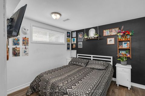 Photo 19 at 254 St Vincent Street, Wellington, Barrie