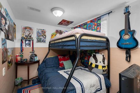 Photo 20 at 254 St Vincent Street, Wellington, Barrie