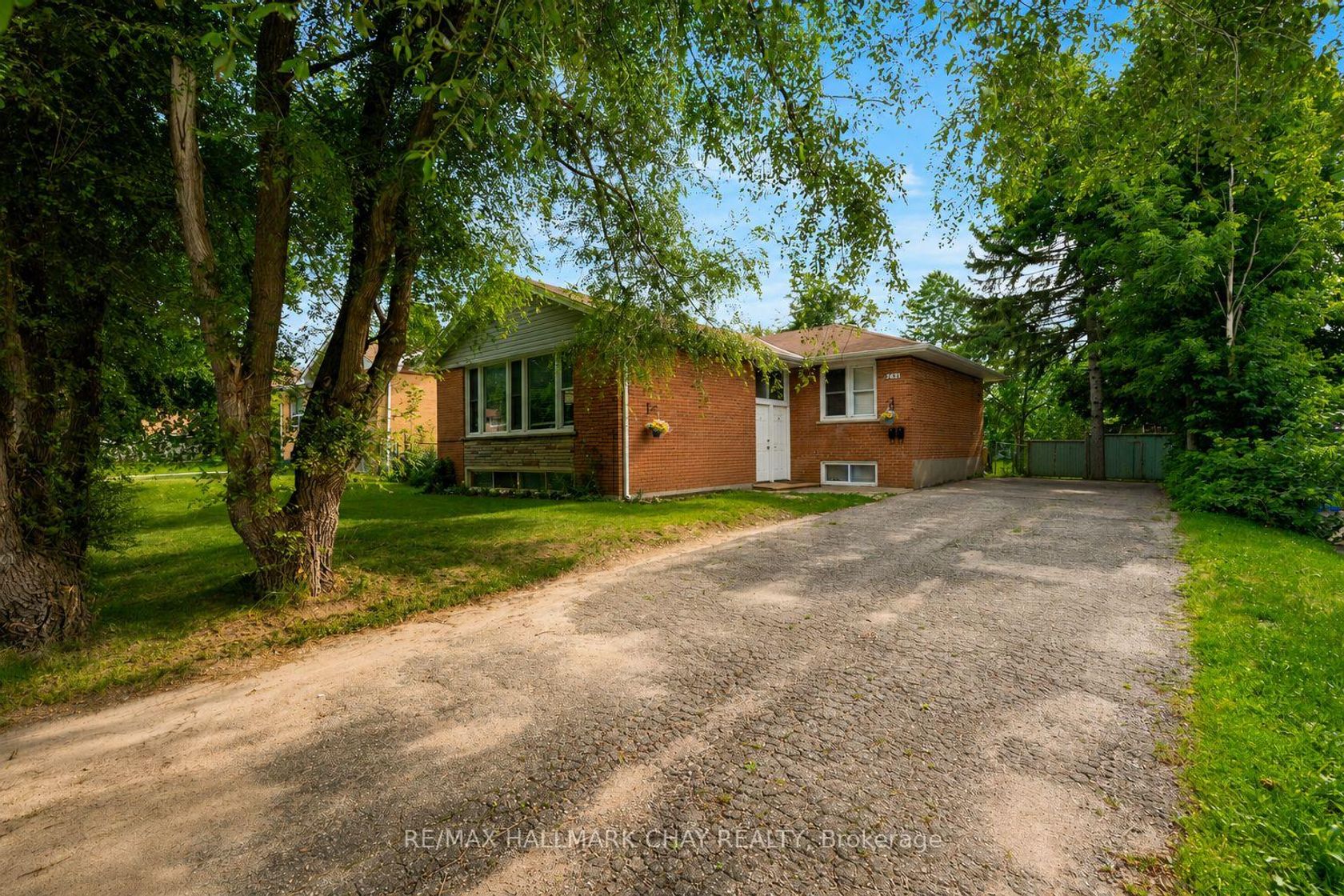 254 St Vincent Street, Wellington, Barrie photo number 2