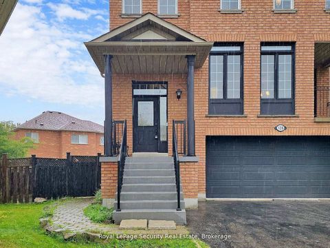 Photo 1 at 128 Daiseyfield Crescent, Vellore Village, Vaughan