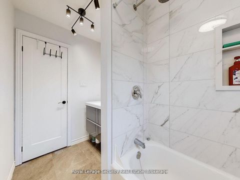 Photo 35 at 128 Daiseyfield Crescent, Vellore Village, Vaughan