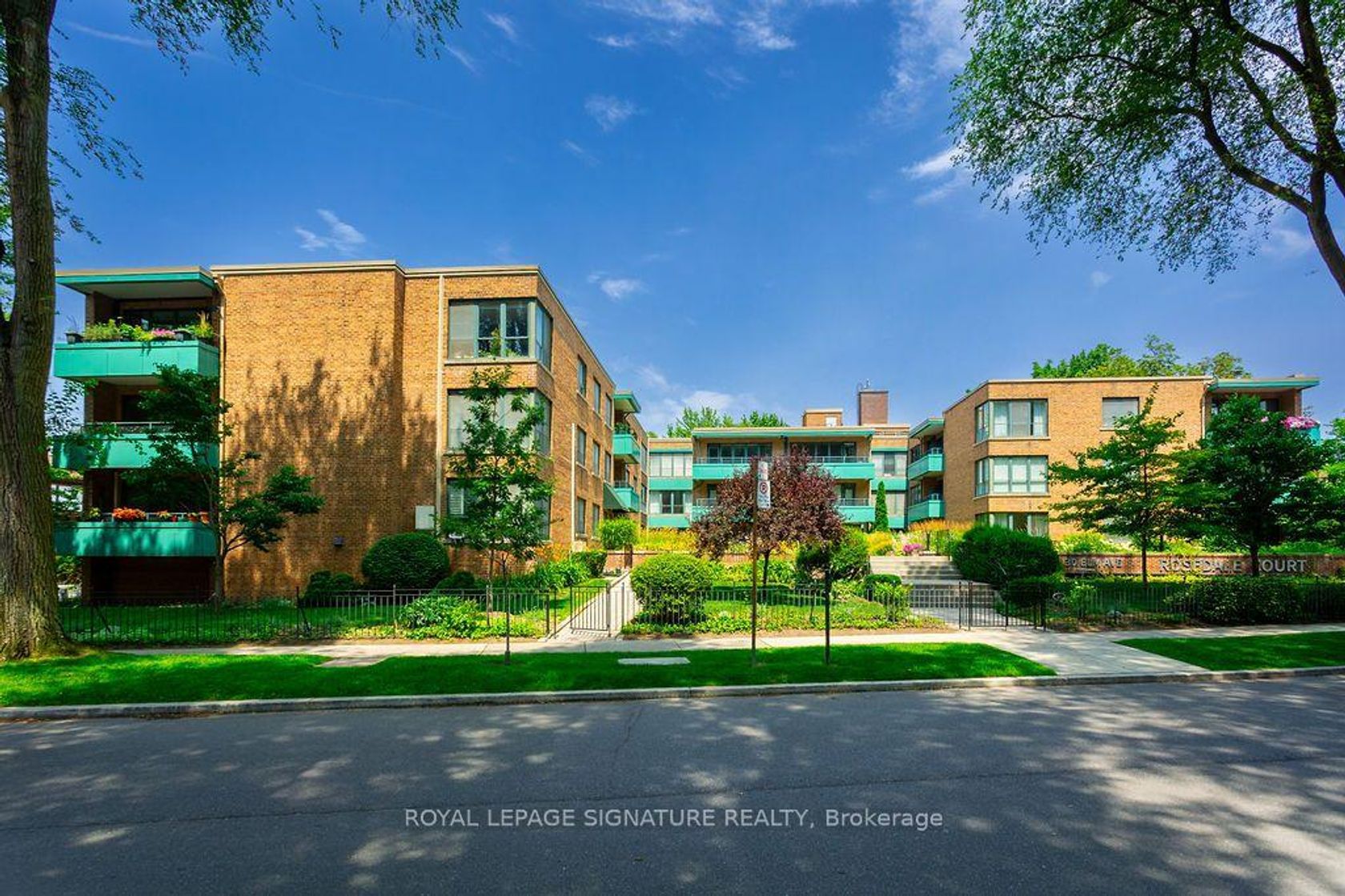 203 - 30 Elm Avenue, Moore Park, Toronto photo number 2