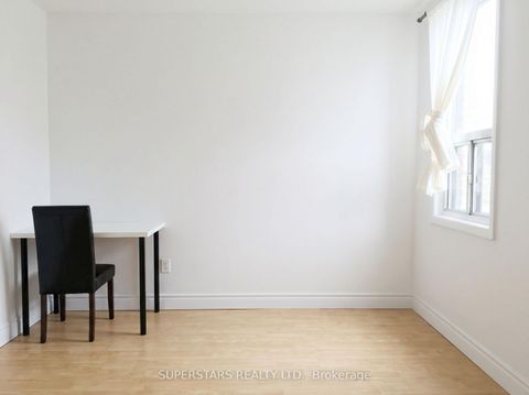Photo 8 at 46 Sullivan Street, Chinatown, Toronto