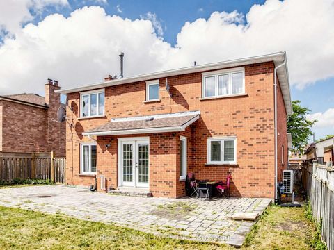 Photo 47 at 96 Zinnia Place S, West Woodbridge, Vaughan