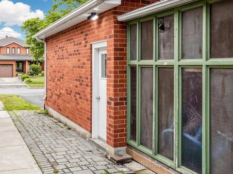Photo 49 at 96 Zinnia Place S, West Woodbridge, Vaughan