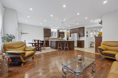 Photo 14 at 136 Riveredge Drive, Keswick North, Georgina