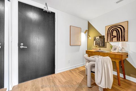 Photo 3 at 1409 - 18 Maitland Terrace, Yonge Corridor, Toronto