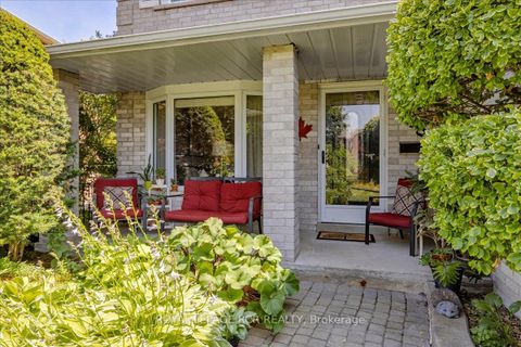 Photo 1 at 988 Krista Court, Leslie Valley, Newmarket