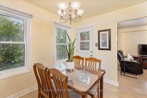 Photo 11 at 988 Krista Court, Leslie Valley, Newmarket