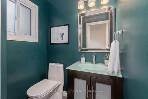 Photo 15 at 988 Krista Court, Leslie Valley, Newmarket