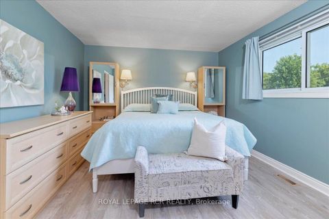 Photo 16 at 988 Krista Court, Leslie Valley, Newmarket