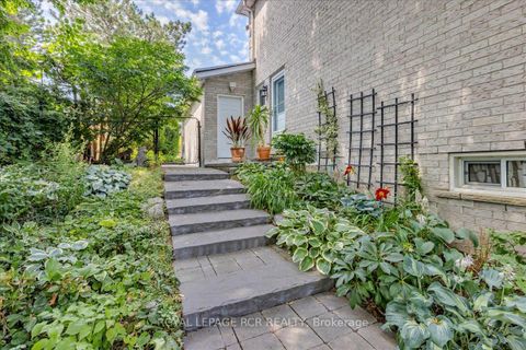 Photo 35 at 988 Krista Court, Leslie Valley, Newmarket