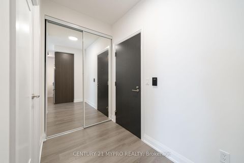 Photo 3 at 212 - 18 Graydon Hall Drive, Donalda, Toronto