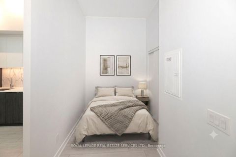 Photo 8 at 201 - 500 Dupont Street, Annex, Toronto