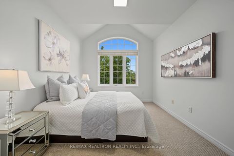 Photo 36 at 28 Brightside Avenue, Jefferson, Richmond Hill