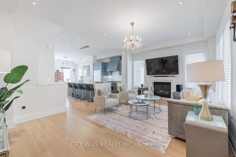 Photo 2 at 9398 Bayview Avenue, Observatory, Richmond Hill