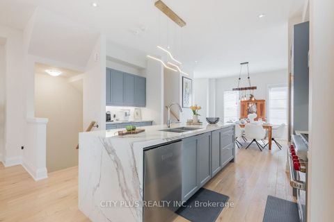 Photo 8 at 9398 Bayview Avenue, Observatory, Richmond Hill