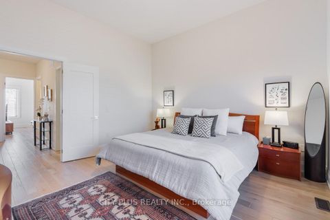 Photo 13 at 9398 Bayview Avenue, Observatory, Richmond Hill