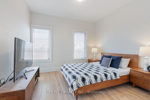 Photo 15 at 9398 Bayview Avenue, Observatory, Richmond Hill