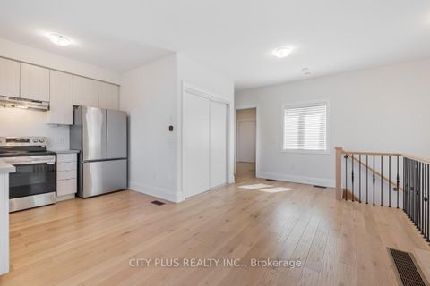 Photo 24 at 9398 Bayview Avenue, Observatory, Richmond Hill