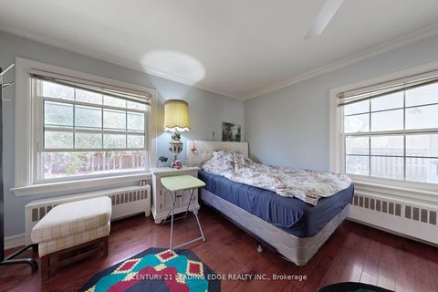 Photo 17 at B - 21 Wexford Boulevard, Maryvale, Toronto
