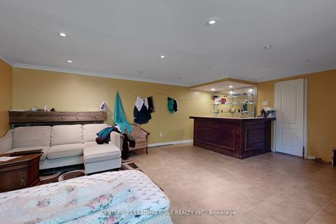 Photo 31 at B - 21 Wexford Boulevard, Maryvale, Toronto
