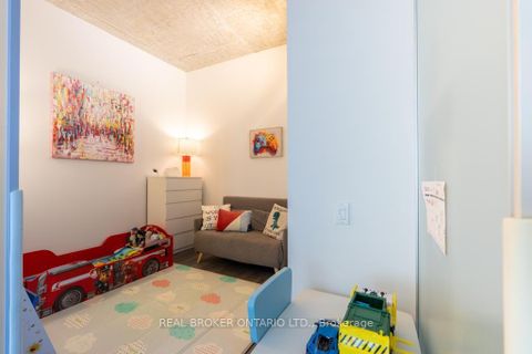 Photo 16 at 1601 - 185 Roehampton Avenue S, Mount Pleasant West, Toronto