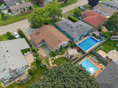 Photo 1 at 970 Timmins Gardens, West Shore, Pickering