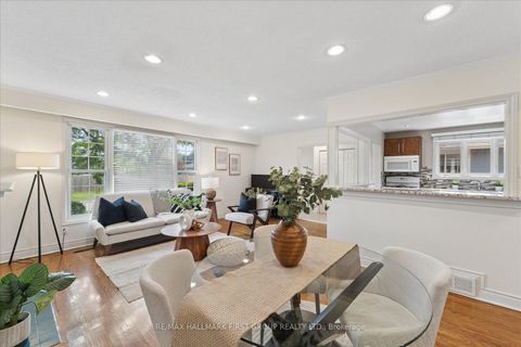 Photo 9 at 970 Timmins Gardens, West Shore, Pickering