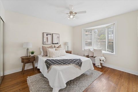 Photo 13 at 970 Timmins Gardens, West Shore, Pickering