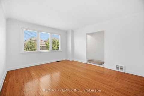 Photo 6 at 295 Falstaff Avenue, Maple Leaf, Toronto