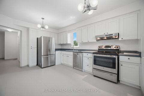 Photo 10 at 295 Falstaff Avenue, Maple Leaf, Toronto