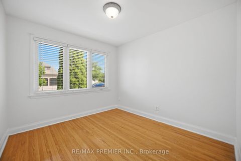 Photo 13 at 295 Falstaff Avenue, Maple Leaf, Toronto