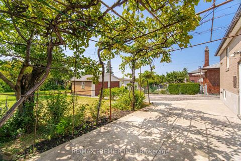 Photo 36 at 295 Falstaff Avenue, Maple Leaf, Toronto