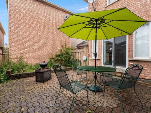 Photo 34 at 32 Stonebriar Drive, Maple, Vaughan